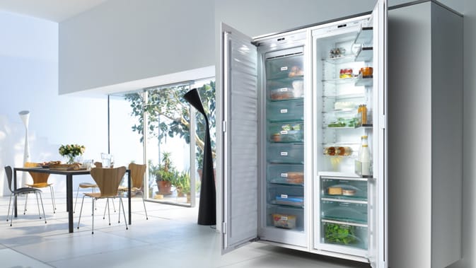 Erschwinglicher Luxus: Werten Sie Ihren Raum mit einem günstigen Flaschenkühlschrank auf