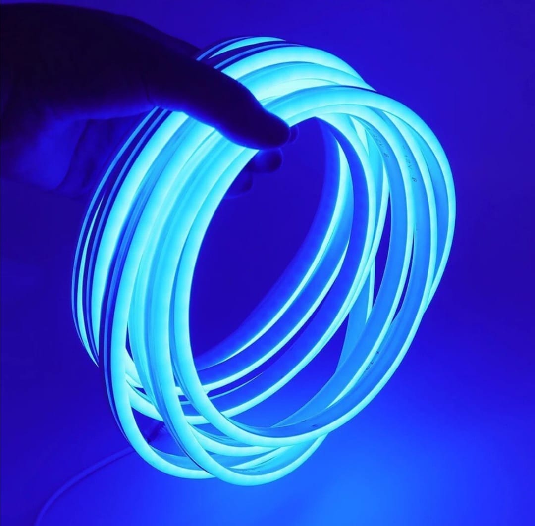 Neon-Autolichter, was die Kits beinhalten und worauf Sie beim Kauf achten sollten