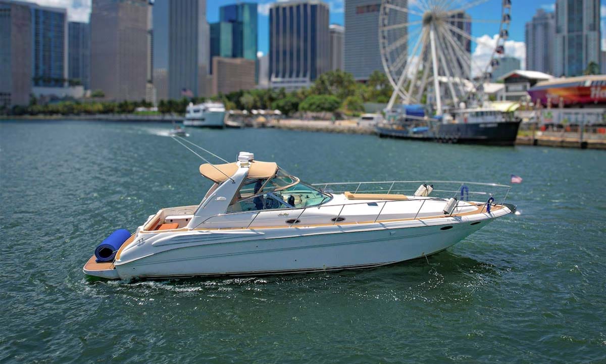 Yacht Chartern Türkei: Genießen Sie die mediterrane Küche an Bord