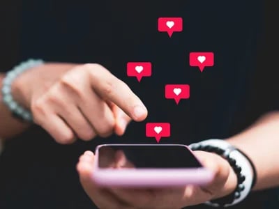 Erhalten Sie die neuesten Nachrichten auf Instagram.
