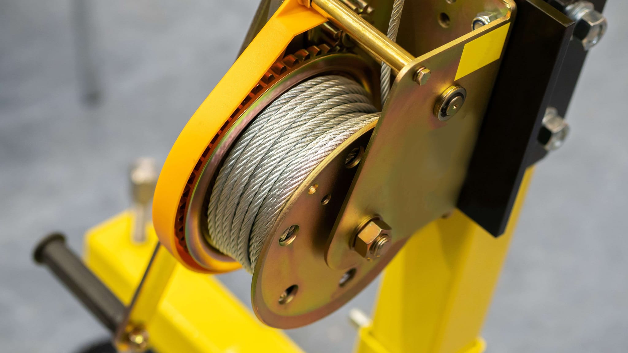 Maximale Leistung mit der Seilwinde 12V: Bewährte Technik für schwere Aufgaben