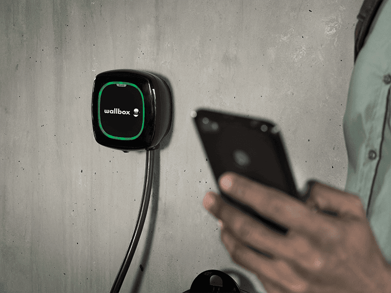 Von der Garage zum Stromnetz: Wie Wallboxen das Laden von Elektrofahrzeugen in Privathaushalten erleichtern