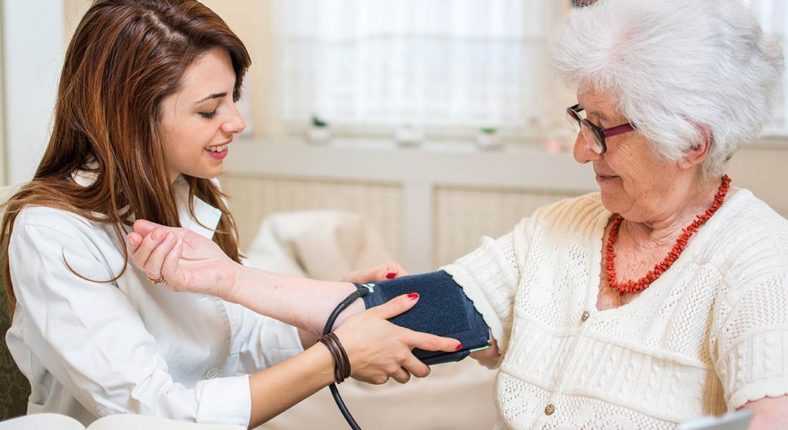 Die Kunst der Empathie: Mit Patienten im Pflegedienst in Kontakt treten